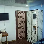 Flips With Mykonos Guest House